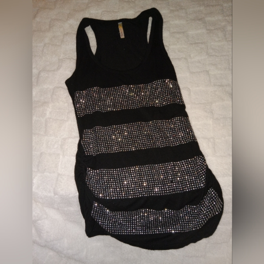 🌻5/$10 Blk Sequence Razorbk tank top